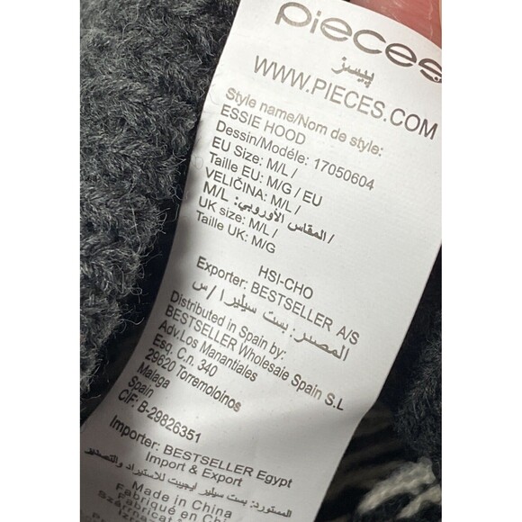 Pieces ASOS Essie Hood Knit Beanie Hat Gray Black M/L New With Tags Geometric - Picture 8 of 9